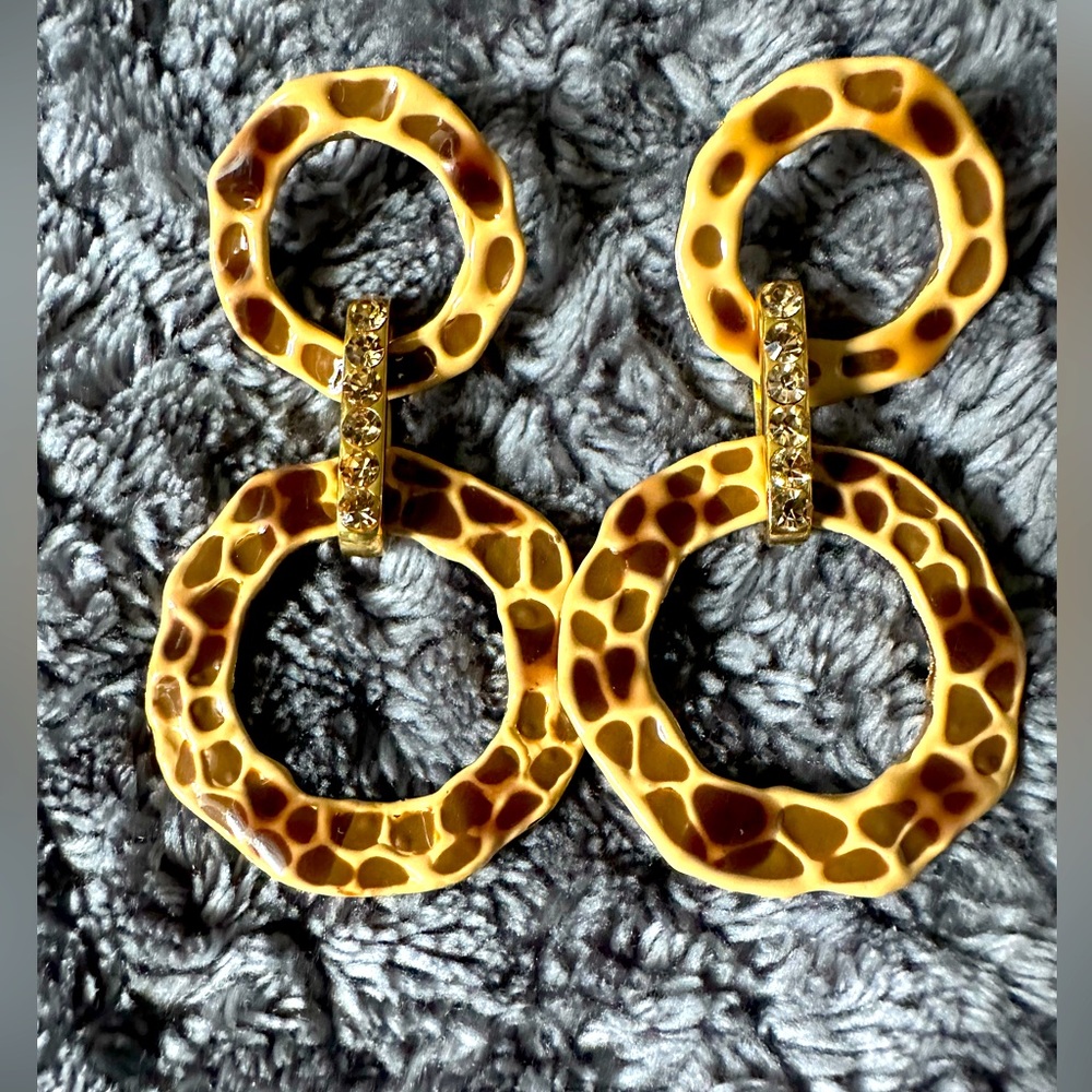Fashion earrings. Light weight. Like new!